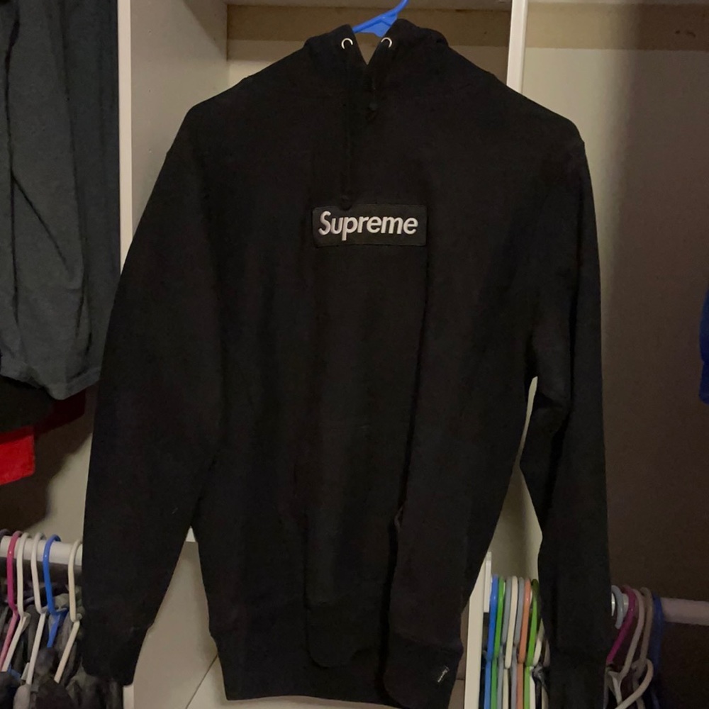 Black supreme hoodie